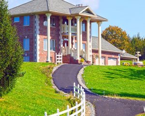 residential asphalt driveway